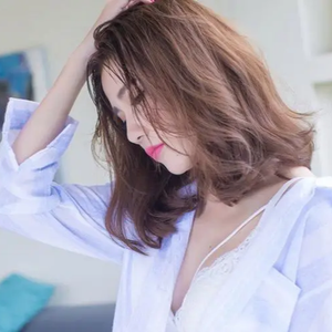 你的下面好紧啊视屏
